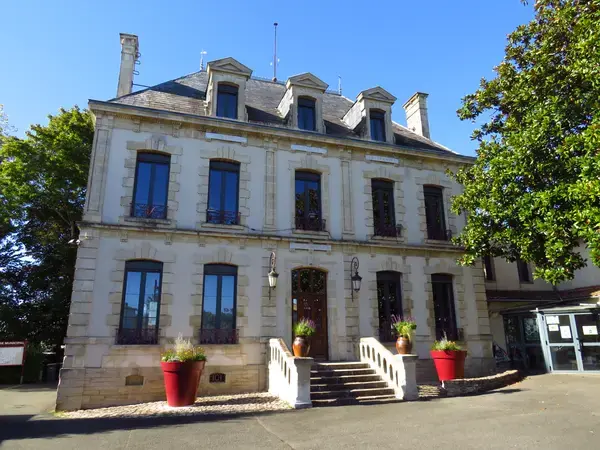 Abri Piscine Plat Prix abri de piscine La Crèche